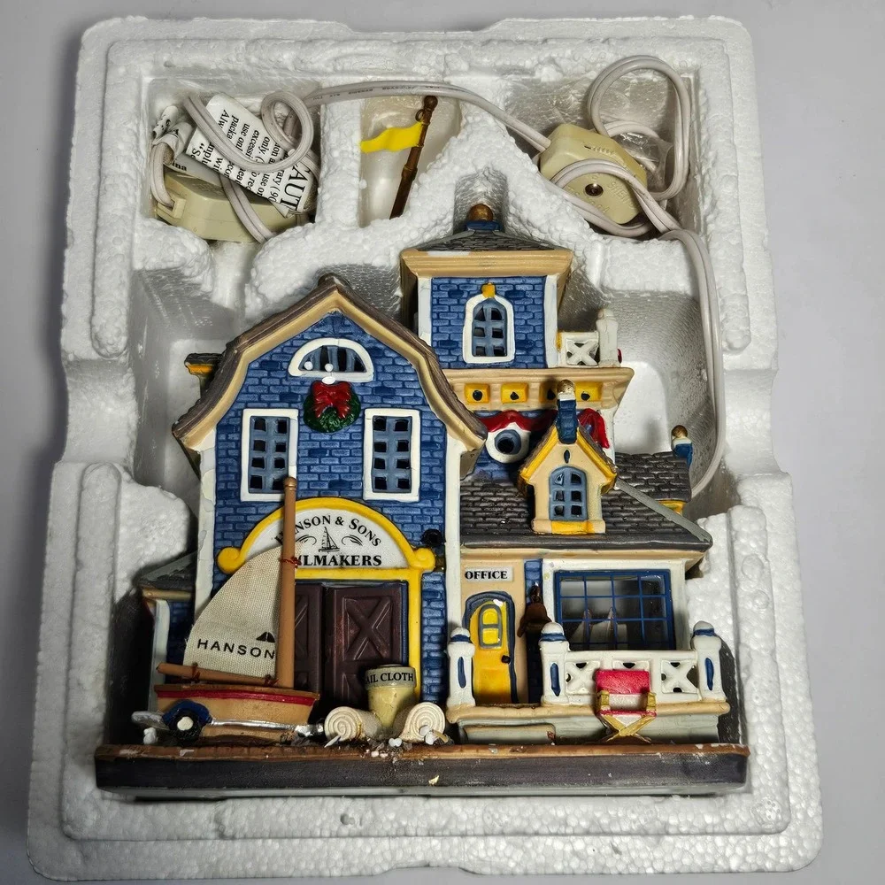 Lemax Plymouth Corners Hanson & Sons Sailmakers Lighted Building 2006 65383